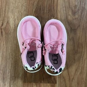 Infant Girl Hey Dudes